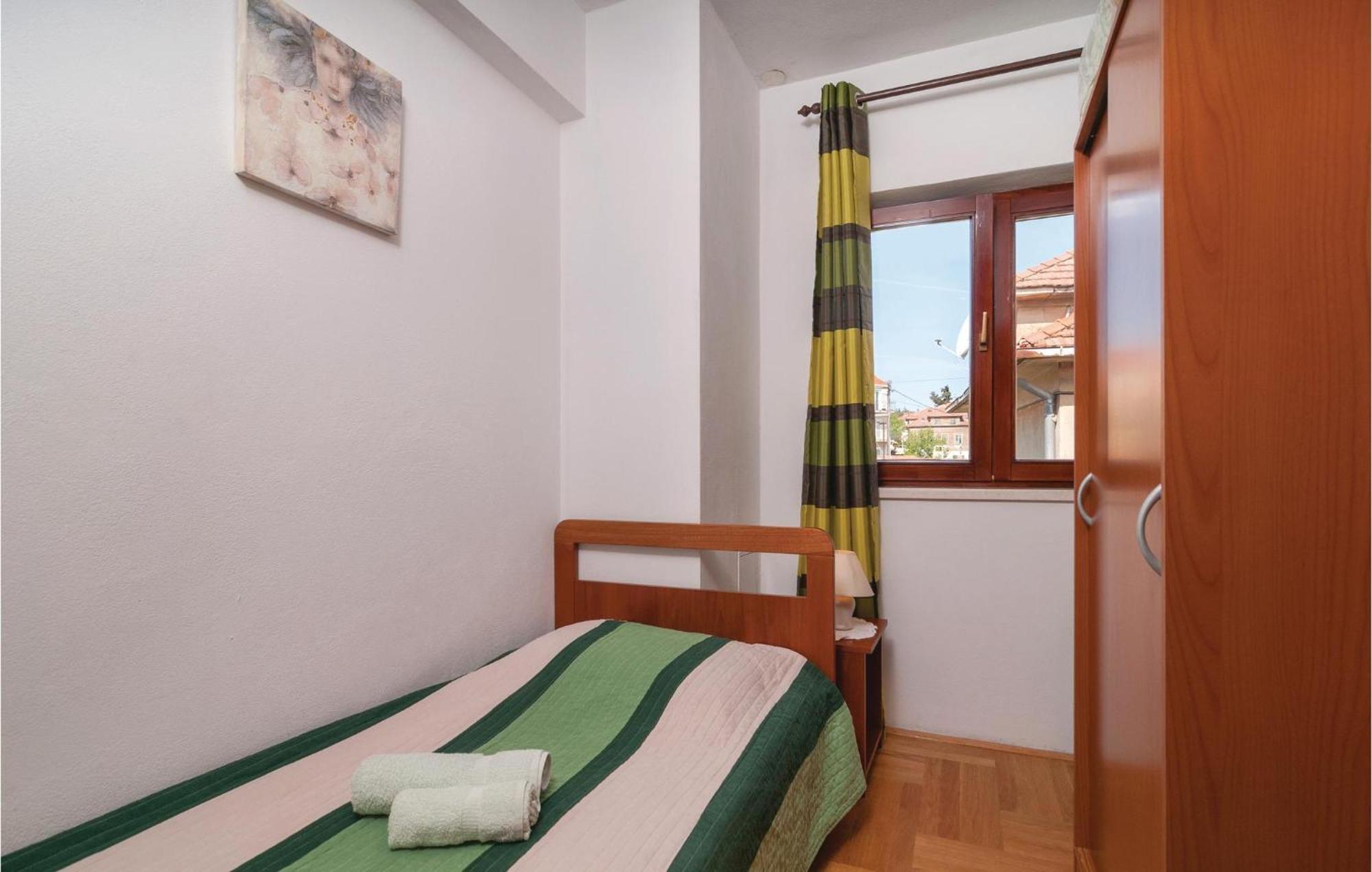 Lovely Apartment In Split With Wifi Zewnętrze zdjęcie