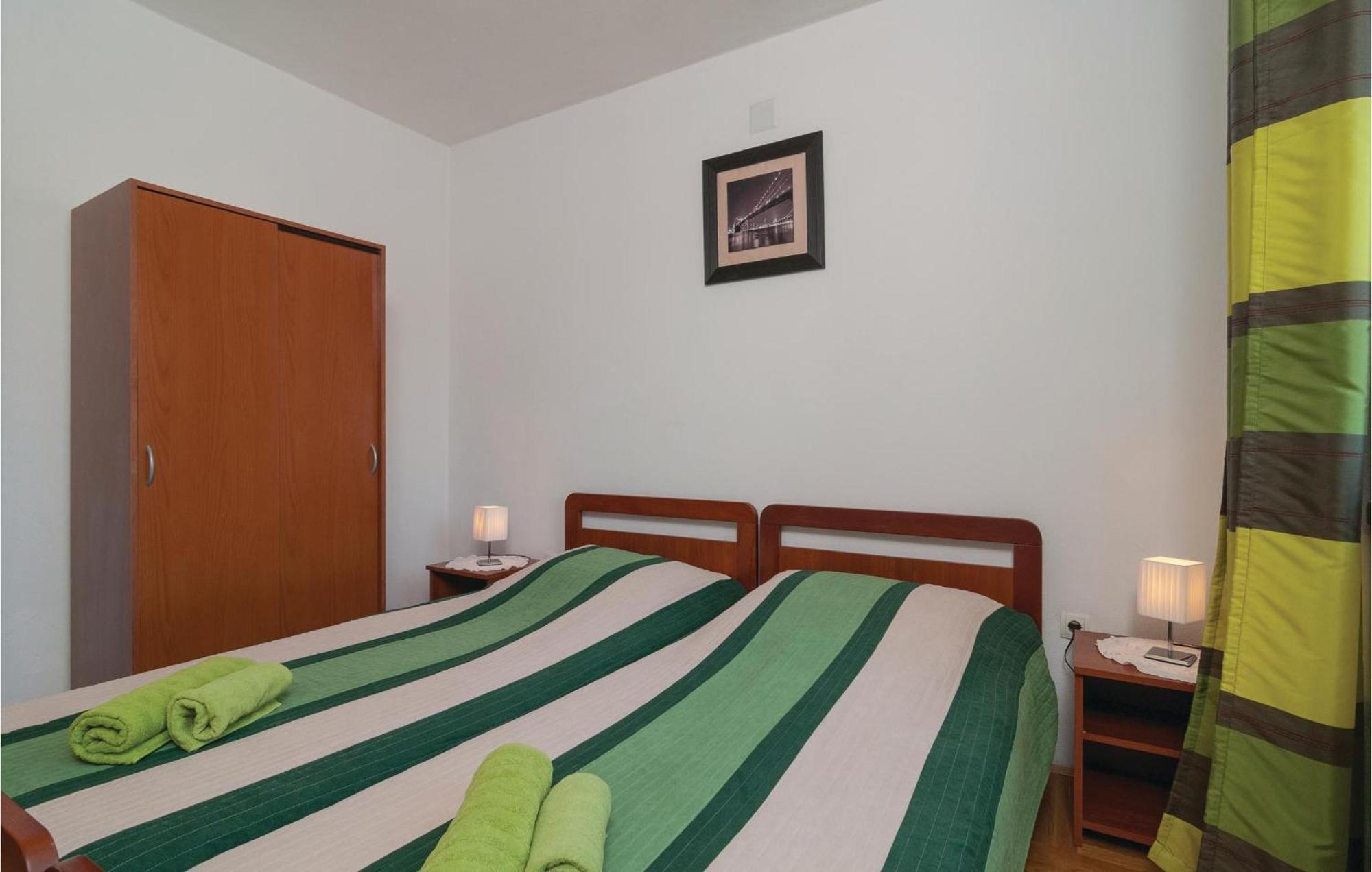 Lovely Apartment In Split With Wifi Zewnętrze zdjęcie